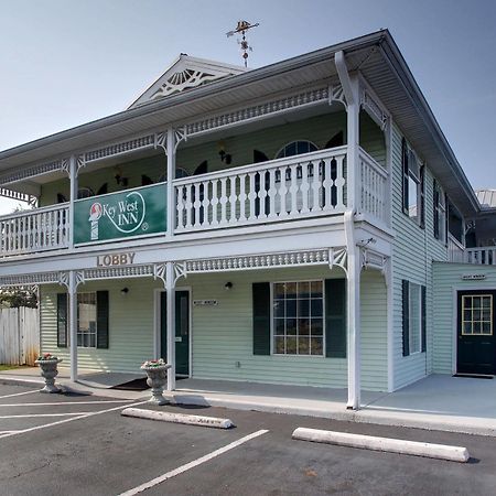 Key West Inn - Клантон Экстерьер фото